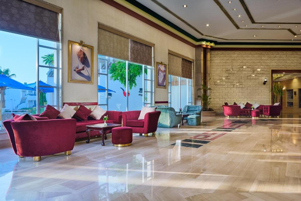 Dreams Beach Resort Hotel