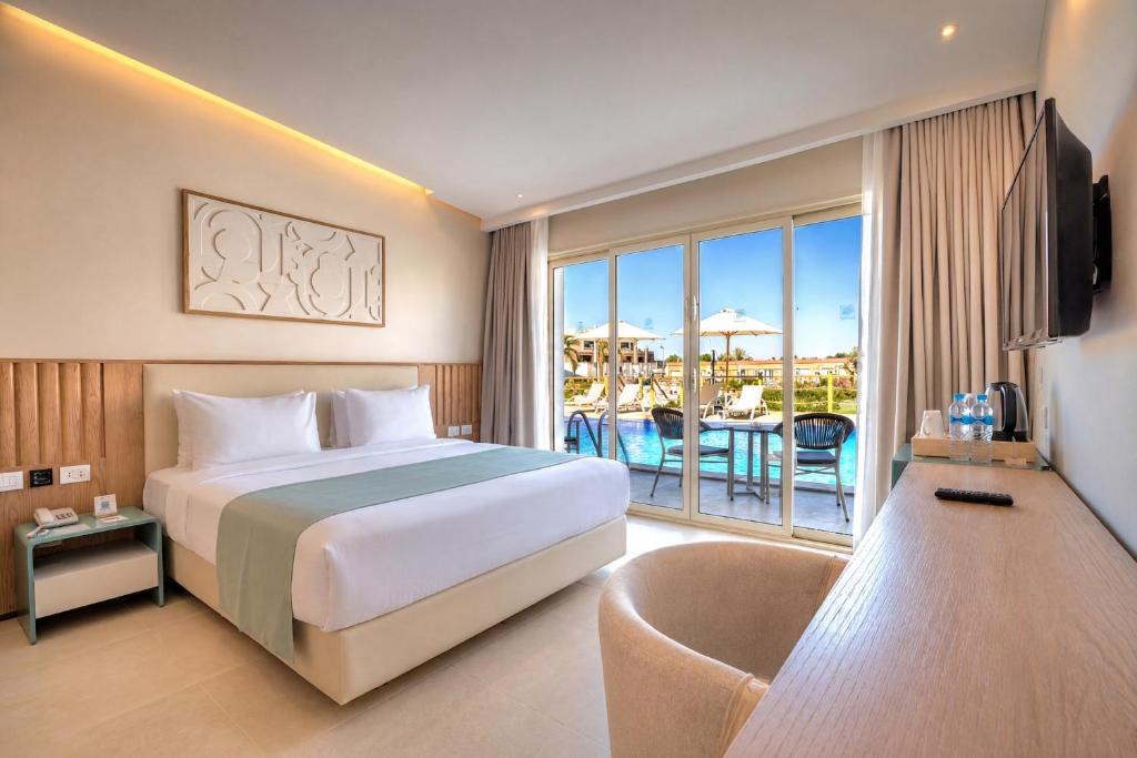 Sunrise Azalea Hotel