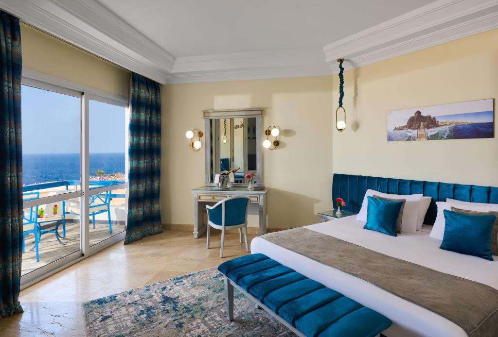 Dreams Beach Resort Hotel