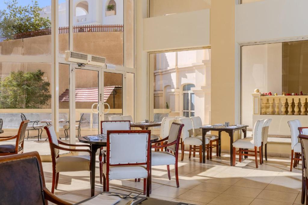 Continental Plaza Beach Resort